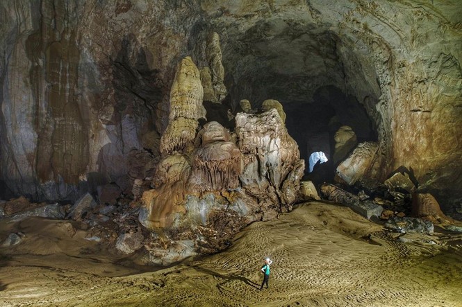 H'Hen Niê mất 4 ngày 3 đêm để chinh phục hang Sơn Đòong - ảnh 2