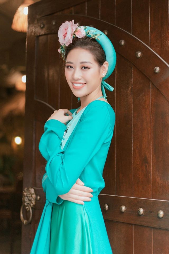 Khánh Vân hoá cô Tấm trẩy hội Xuân, Lương Thuỳ Linh đẹp giản dị ngày mùng 1 Tết - ảnh 1