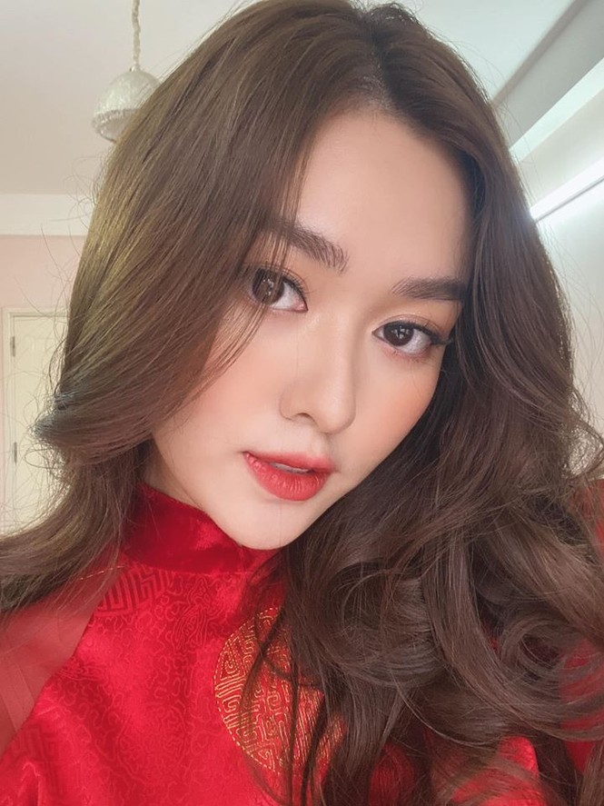 Khánh Vân hoá cô Tấm trẩy hội Xuân, Lương Thuỳ Linh đẹp giản dị ngày mùng 1 Tết - ảnh 5
