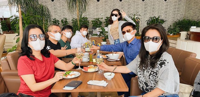 Dàn Hoa-Á hậu nêu cao cảnh giác, chia sẻ cách phòng chống dịch virus corona - ảnh 8