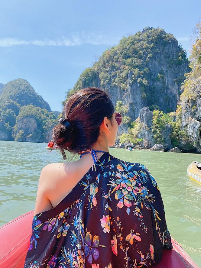 Minh Tú mặc bikini nóng bỏng, tiếp tục 'thả thính' cực mạnh dịp đầu năm mới - ảnh 8