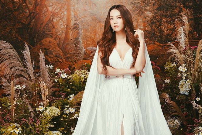 Á hậu đẹp nhất VTV hiếm hoi mặc sexy, khoe vòng một gợi cảm - ảnh 11