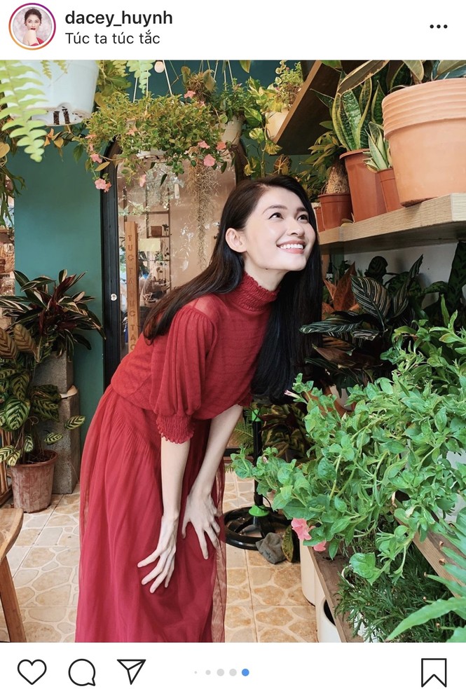 Á hậu Tường San đăng ảnh đón Valentine sớm, khoe khéo vòng 1 gợi cảm - ảnh 8