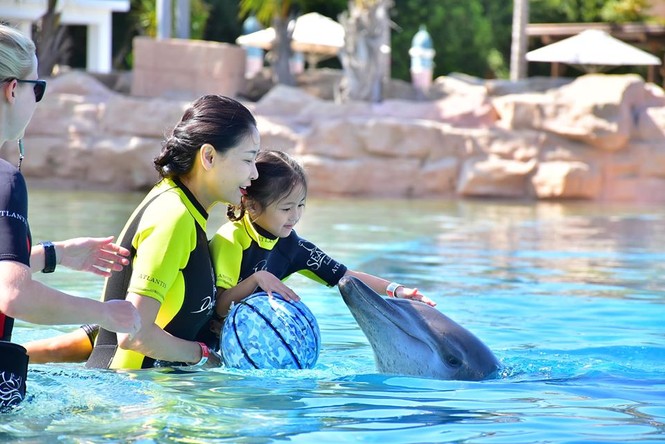 Hà Kiều Anh khoe ảnh gia đình hạnh phúc ở Dubai - ảnh 2