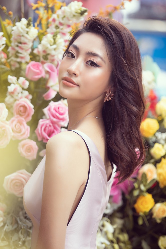 Lương Thuỳ Linh 'ghen tị' với Đỗ Mỹ Linh vì không được nhận quà Valentine - ảnh 6