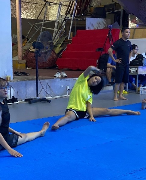 H'Hen Niê miệt mài tập võ cho vai diễn hành động trong phim về đề tài ấu dâm - ảnh 3