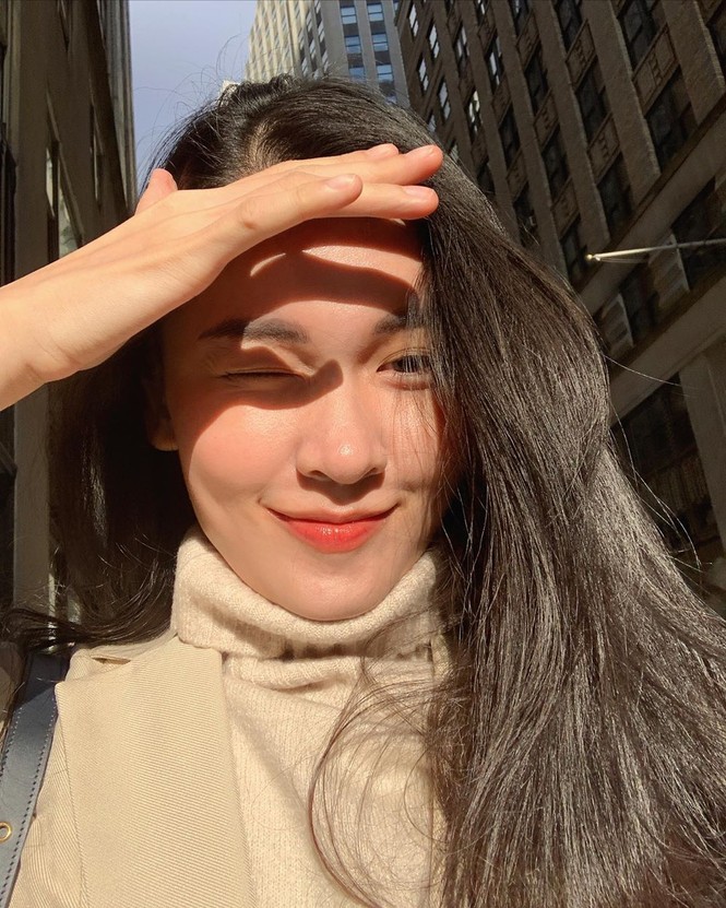 Hoà Minzy liều mình 'đọ' dáng với Hoa hậu Tiểu Vy và cái kết không thể đắng hơn - ảnh 9
