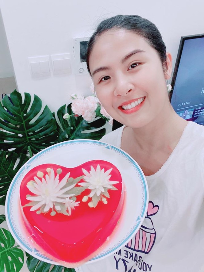Chuẩn bị lấy chồng, Ngọc Hân khoe tài nữ công gia chánh cực đảm đang - ảnh 1