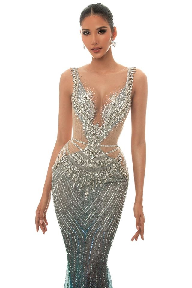 Huyền My nóng bỏng với bikini, Mai Phương Thuý ma mị với kiểu make-up mới - ảnh 3