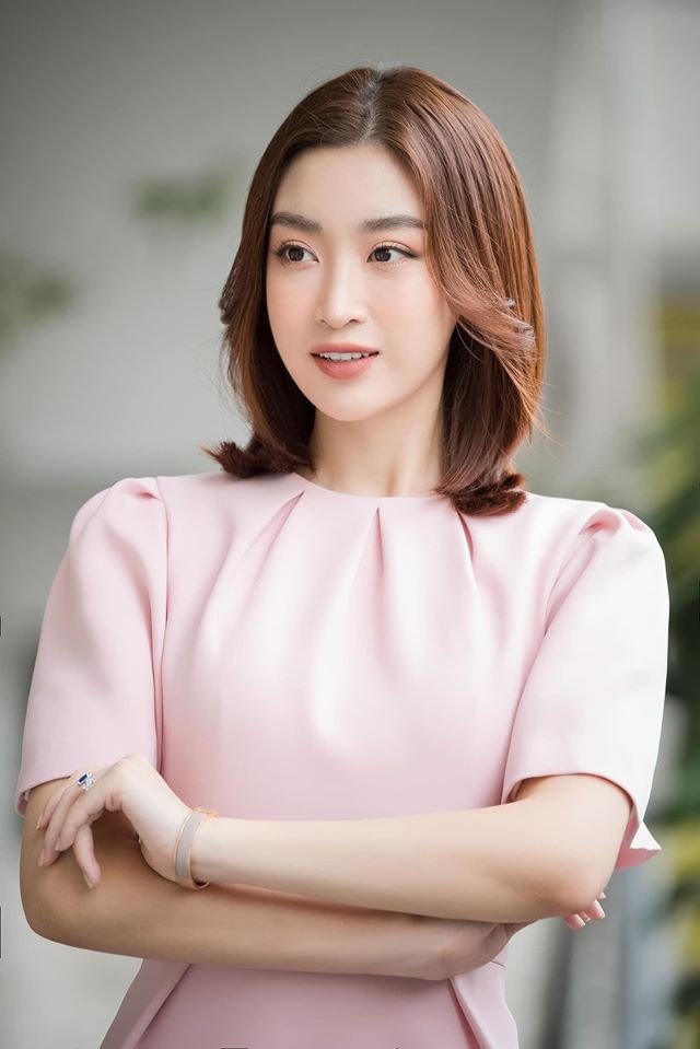 Ông xã tương lai khoe ảnh cưới đen-trắng cực lãng mạn bên Á hậu Thuý Vân | Hoa Hậu 19 Ông xã tương lai khoe ảnh cưới đen-trắng cực lãng mạn bên Á hậu Thuý Vân - ảnh 6