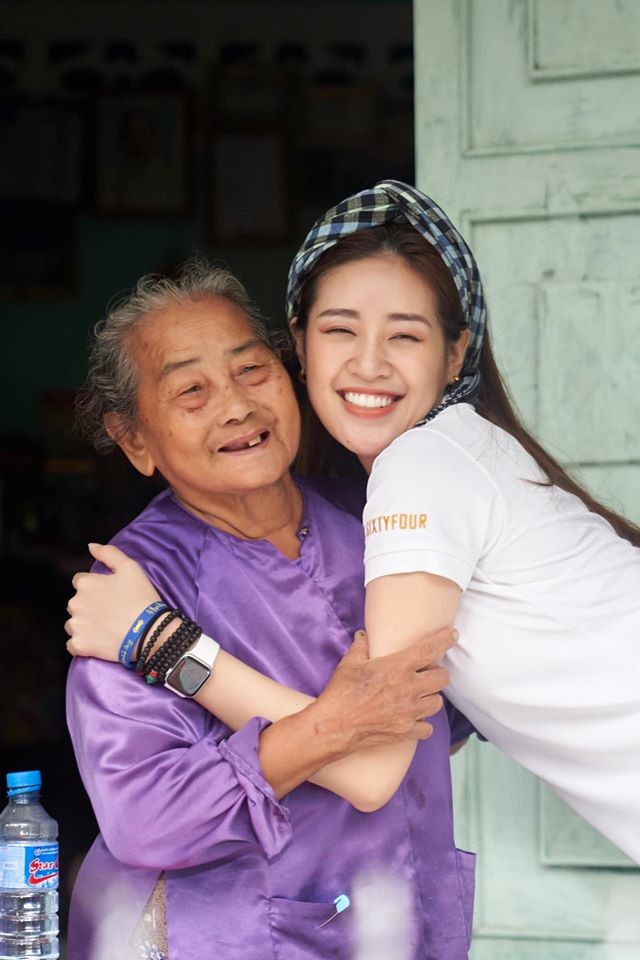 Lan Khuê, Hà Hồ, Võ Hoàng Yến khoe sắc đỉnh cao trong 1 khung hình khiến fans 'phát sốt' - ảnh 12