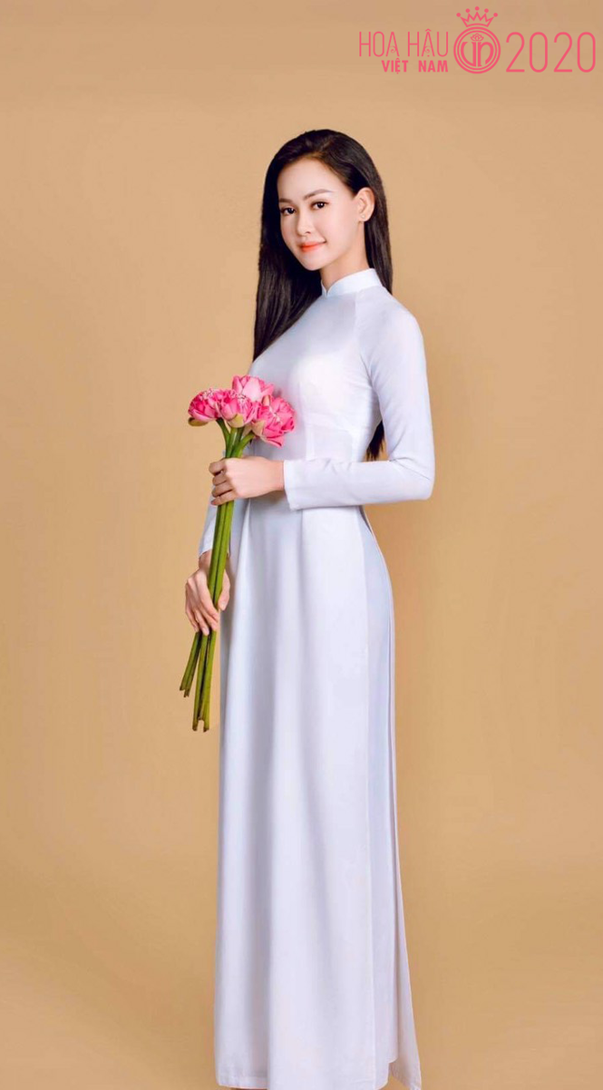 Nữ sinh HUTECH sở hữu chiều cao ‘khủng’ 1m74 và body nóng bỏng dự thi Hoa hậu Việt Nam - ảnh 2