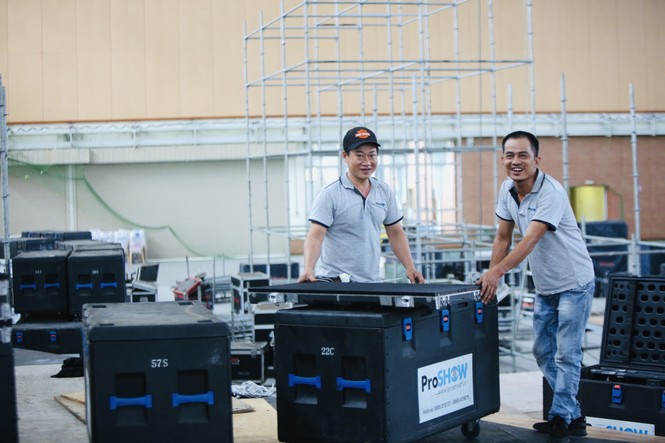 Sân khấu bán kết HHVN 2020 đang gấp rút hoàn thiện, hứa hẹn hấp dẫn với dàn nghệ sĩ hot - ảnh 5