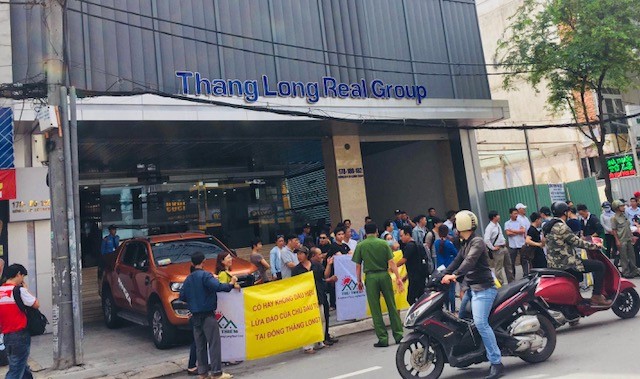 Dân căng băng rôn tố chủ đầu tư tăng diện tích để trục lợi - ảnh 3