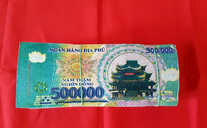 Nhà sư dỏm bày trò cúng vong để chiếm đoạt hàng trăm triệu đồng - ảnh 1