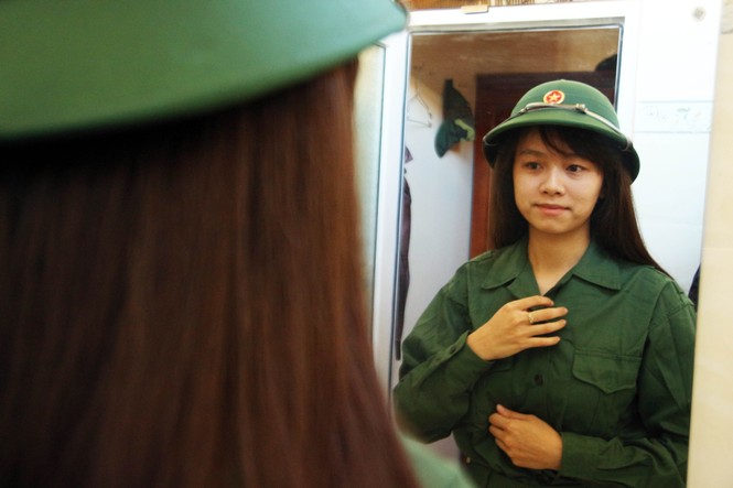 Hai bóng hồng cùng hơn 1.000 chàng trai Lâm Đồng nhập ngũ - ảnh 2
