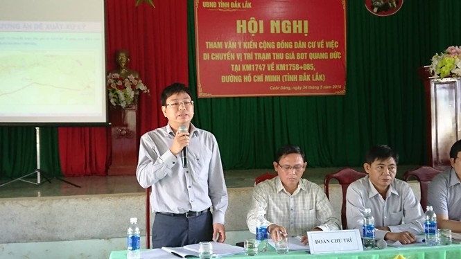 Đại diện Bộ GTVT và UBND tỉnh Đắk Lắk chưa trả lời thắc mắc của người dân: được miễn phí hay giảm