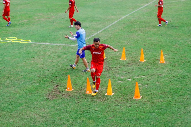 U23 Việt Nam vắng thủ quân Quang Hải và nhiều trụ cột - ảnh 2