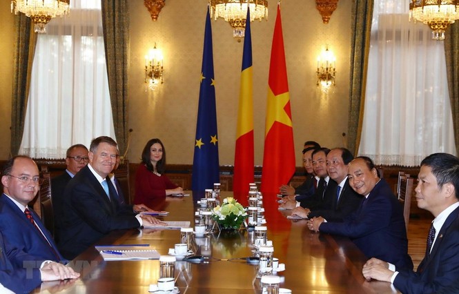 Thủ tướng hội kiến Tổng thống, Chủ tịch Thượng viện Romania - ảnh 2