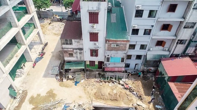 Vụ nhà nứt toác cạnh dự án chung cư: Dân kêu, chủ đầu tư chỉ hứa hẹn - ảnh 4