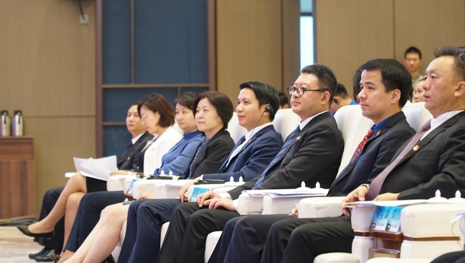 Thắt chặt hữu nghị, trao đổi, hợp tác - ảnh 3