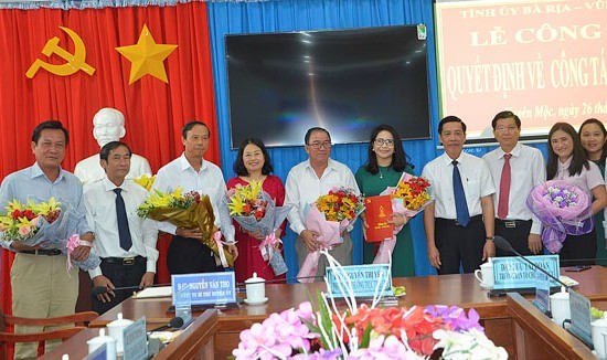 Điều động, bổ nhiệm nhân sự 5 tỉnh thành - ảnh 3