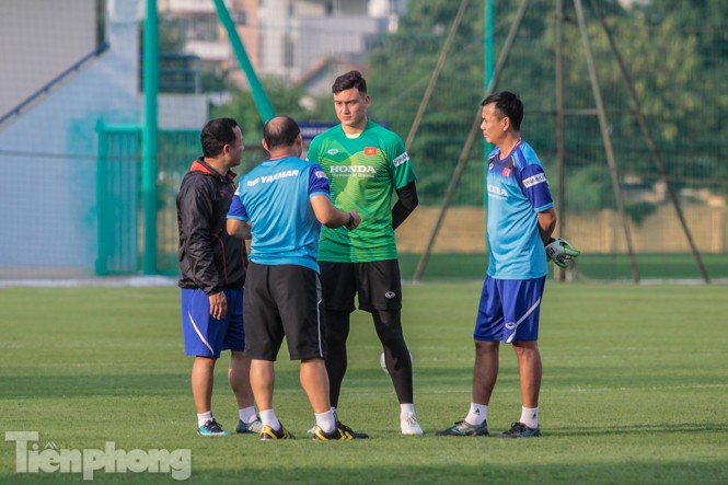 Thủ môn Đặng Văn Lâm: 'Đừng chủ quan với Malaysia' - ảnh 2