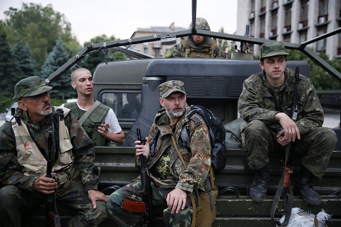 Tự vệ Lugansk tuyên bố chuẩn bị phản công quân chính phủ - ảnh 4