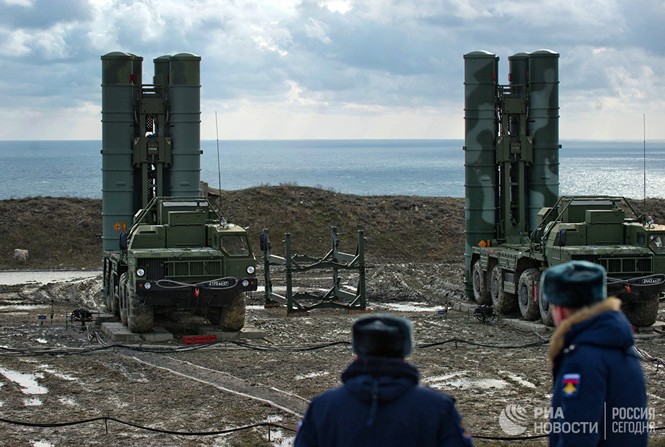 Cận cảnh ‘rồng lửa’ S-400 của Nga trấn giữ Crimea - ảnh 10