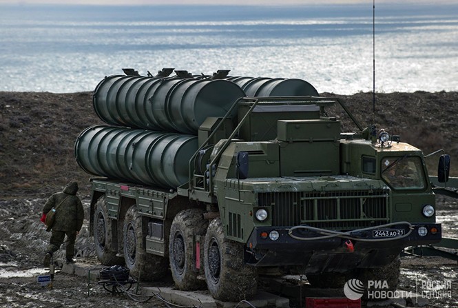 Cận cảnh ‘rồng lửa’ S-400 của Nga trấn giữ Crimea - ảnh 2
