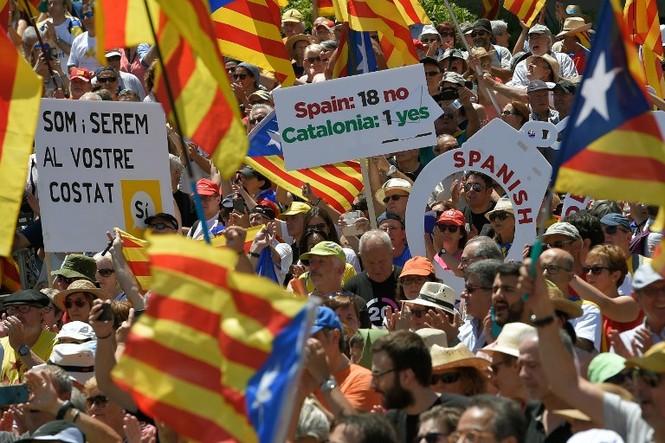 Tách khỏi Tây Ban Nha, Catalonia có thực sự trở thành 'miền đất hứa'? - ảnh 1