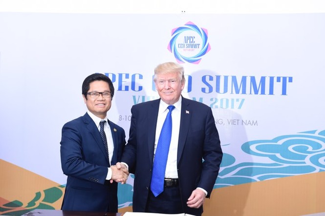 Bút tích của Tổng thống Mỹ Trump ở Trung tâm Hội nghị APEC - ảnh 1