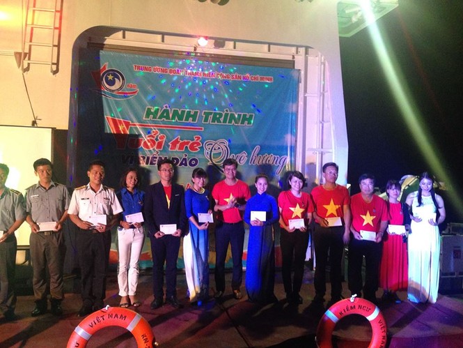 Mang tinh thần, ý chí, quyết tâm của Trường Sa đến tuổi trẻ cả nước - ảnh 1
