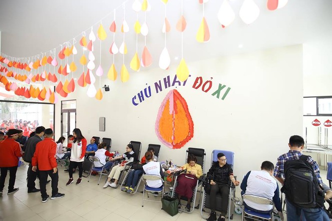 Chủ nhật Đỏ - ảnh 8