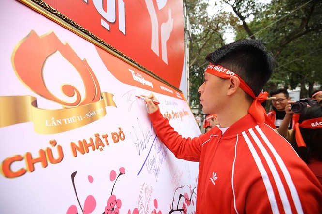 Chủ nhật Đỏ - ảnh 32