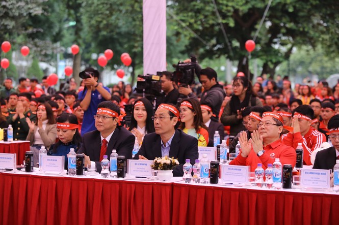 Chủ nhật Đỏ - ảnh 35