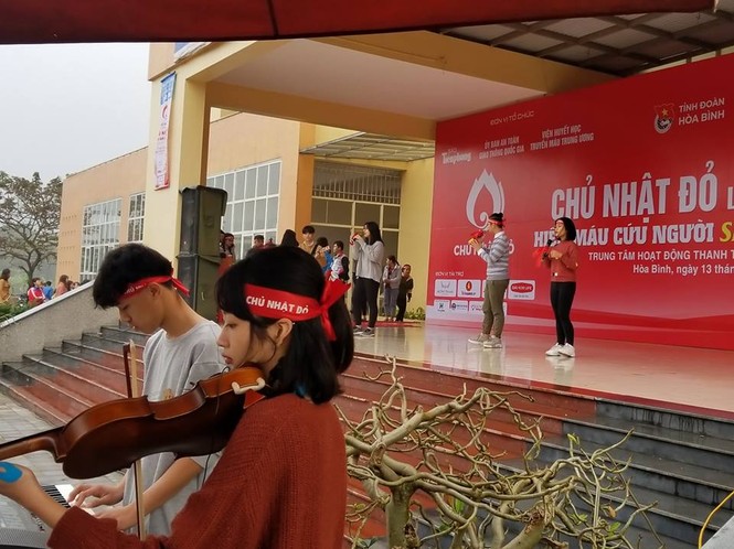 Chủ nhật Đỏ - ảnh 65
