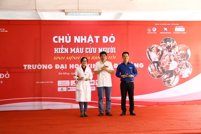 Chủ nhật Đỏ - ảnh 70