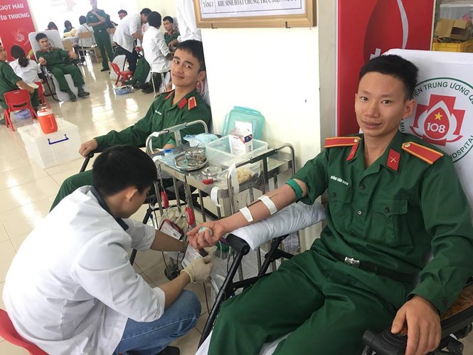 Chủ nhật Đỏ - ảnh 56