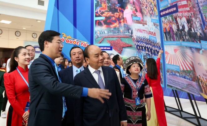 Thủ tướng Nguyễn Xuân Phúc: Mong thanh niên khởi nghiệp mạnh mẽ hơn - ảnh 28