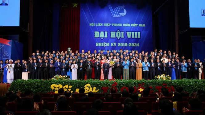 Thủ tướng Nguyễn Xuân Phúc: Mong thanh niên khởi nghiệp mạnh mẽ hơn - ảnh 3