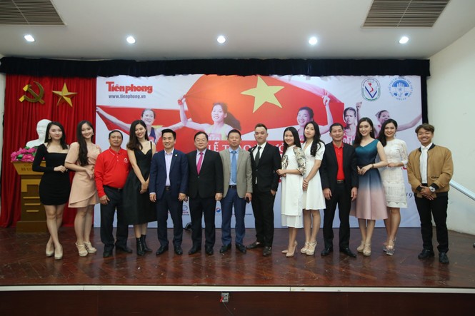 Chiến thắng là mồ hôi nước mắt, là nỗ lực vượt qua giới hạn bản thân - ảnh 1