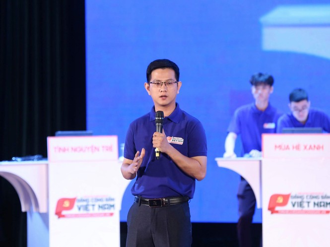 Đội Tình nguyện trẻ giành giải Nhất cuộc thi tìm hiểu Đảng Cộng sản Việt Nam - ảnh 8