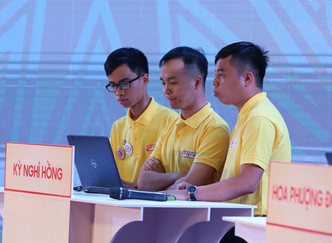 Đội Tình nguyện trẻ giành giải Nhất cuộc thi tìm hiểu Đảng Cộng sản Việt Nam - ảnh 10