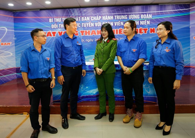 Bí thư thứ nhất T.Ư Ðoàn: ĐVTN đoàn kết một lòng, chung tay đẩy lùi dịch COVID-19 - ảnh 1