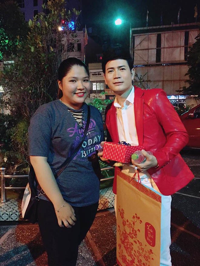 Hát giao thừa: Ca sĩ kẻ gặp fan đòi tự tử, người bể show - ảnh 2