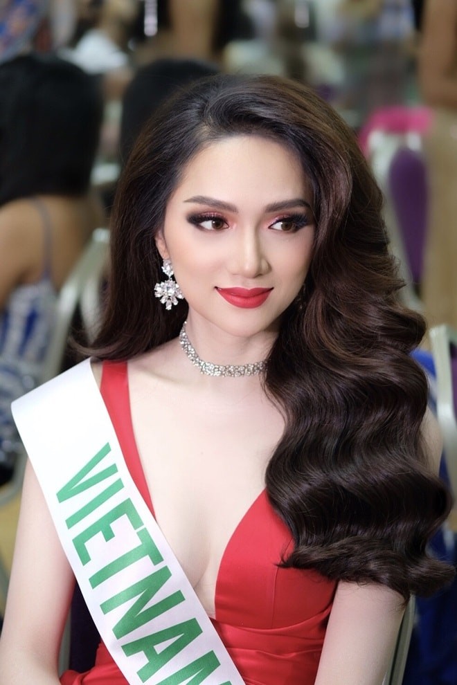 Hương Giang toả sáng như nữ thần trước giờ chung kết HH chuyển giới - ảnh 1