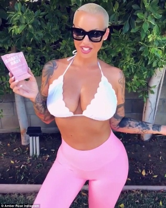Vũ nữ thoát y Amber Rose thu nhỏ vòng 1 vẫn 'khủng' - ảnh 1