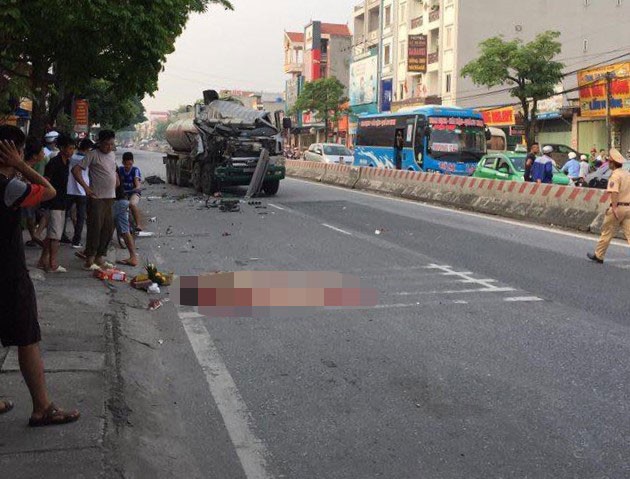 Tai nạn liên hoàn trên quốc lộ, 1 phụ nữ tử vong - ảnh 1
