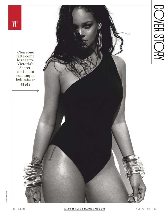 Ca sĩ Rihanna phô đường cong nóng bỏng gây 'chao đảo' - ảnh 6